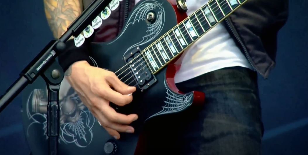 what-is-metal-music-everything-you-need-to-know-metalmusicguide