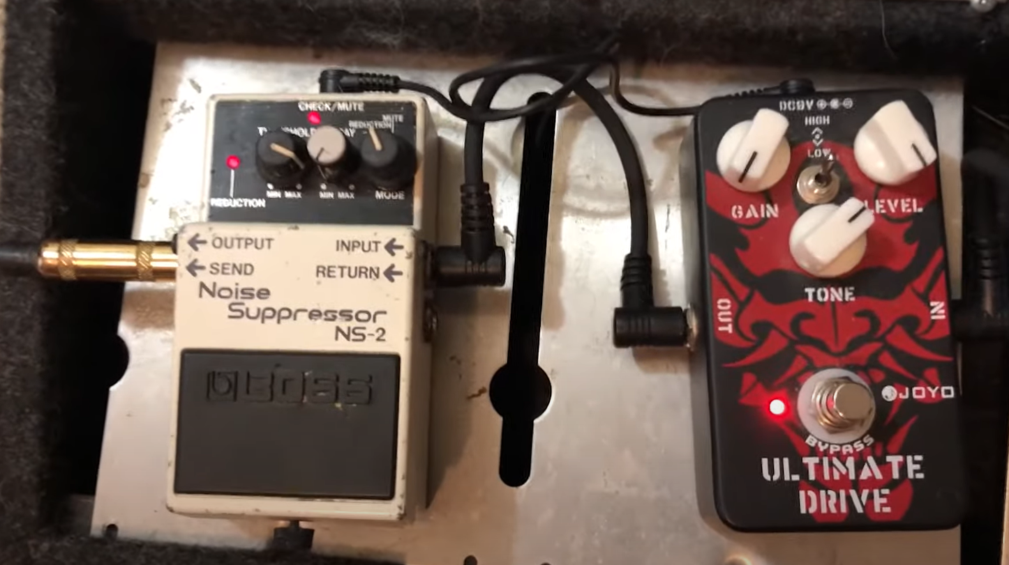 How to Make Electric Guitar Sound Metal? MetalMusicGuide