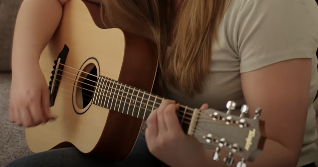 How to Make an Electric Guitar Sound Like an Acoustic? MetalMusicGuide