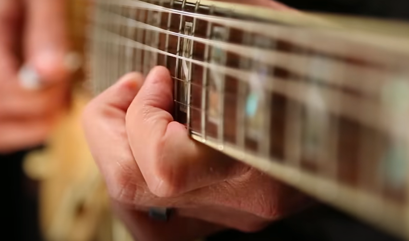 How to Make an Electric Guitar Sound Like an Acoustic? MetalMusicGuide